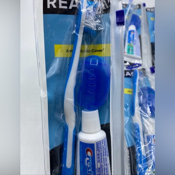 Reach Oral Care Toothbrush + Cap In Individual Bags Travel Kit 6 Pack Toothpaste - Picture 2 of 5